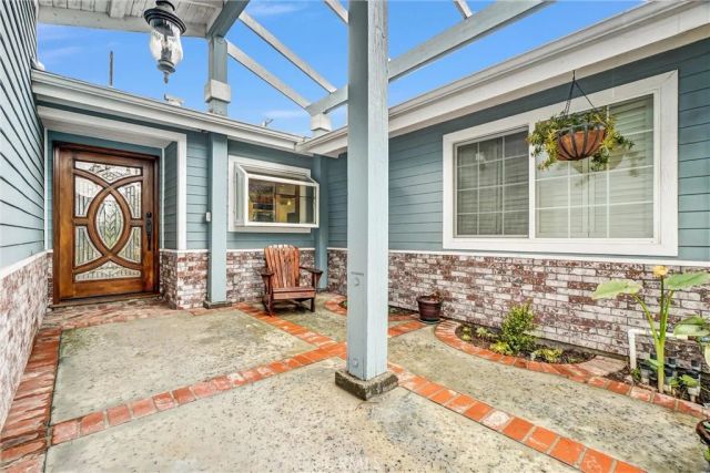 2842 Velasco, Costa Mesa, CA 92626