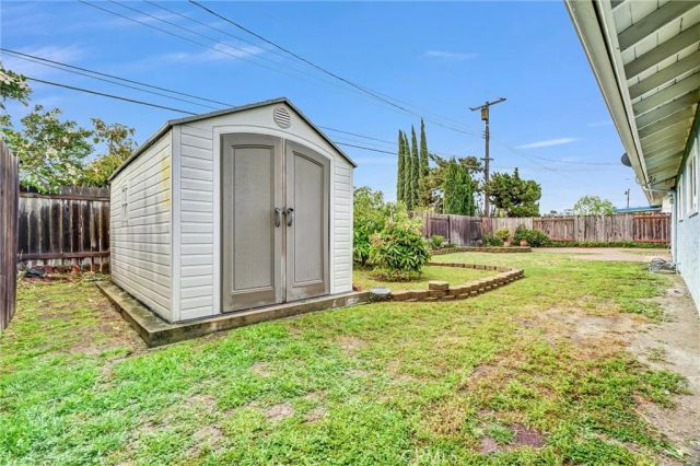 2842 Velasco, Costa Mesa, CA 92626