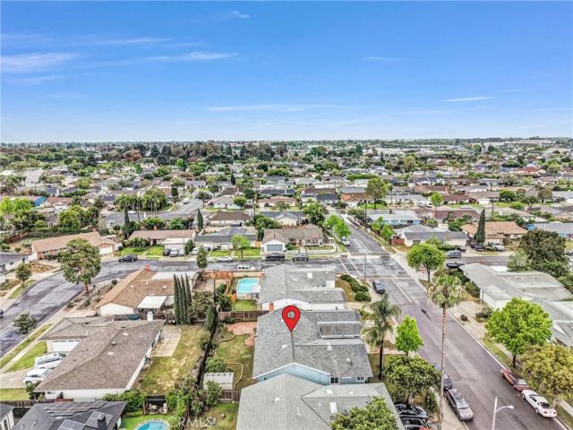 2842 Velasco, Costa Mesa, CA 92626