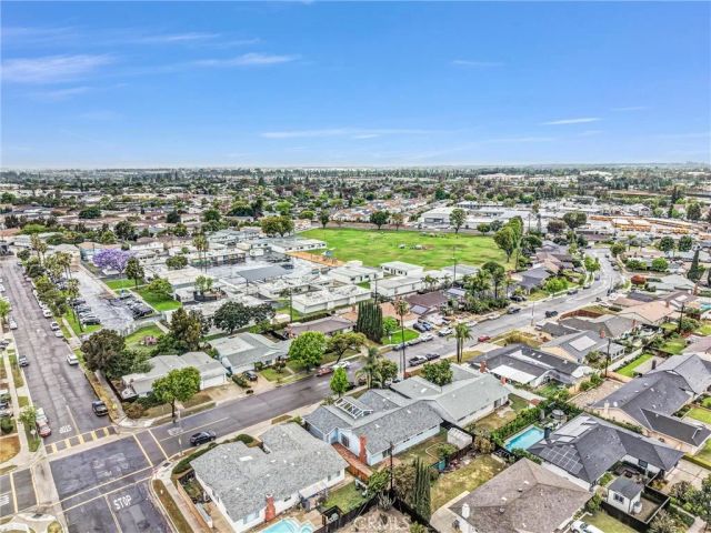 2842 Velasco, Costa Mesa, CA 92626