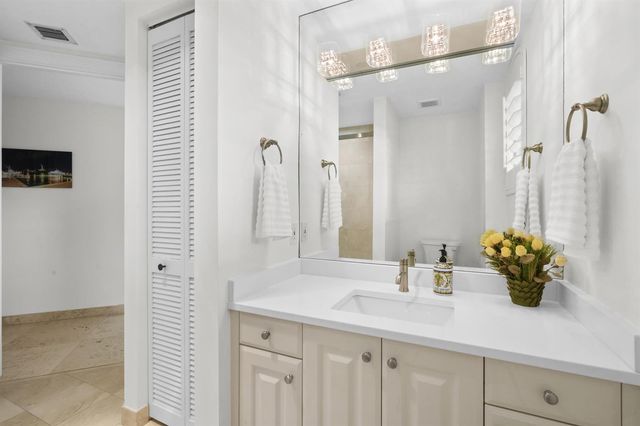 800 Ocean Drive 205, Juno Beach, FL 33408