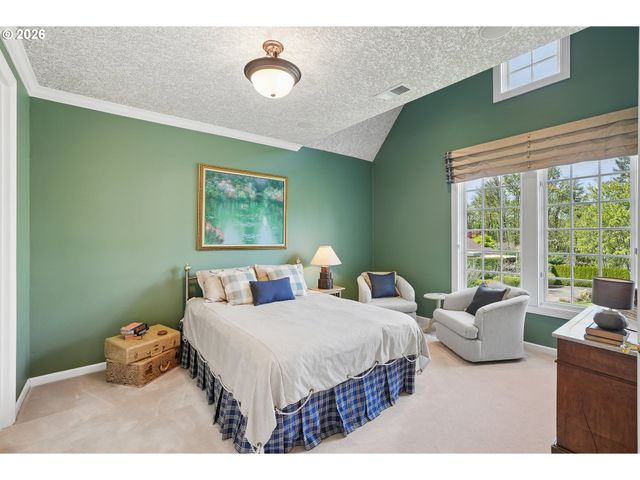 13616 Nw GLENDOVEER Dr, Portland, OR 97231