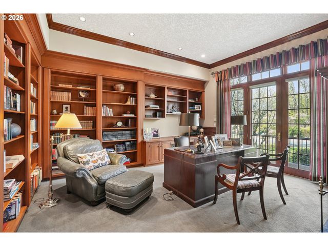 13616 Nw GLENDOVEER Dr, Portland, OR 97231