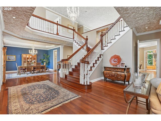 13616 Nw GLENDOVEER Dr, Portland, OR 97231