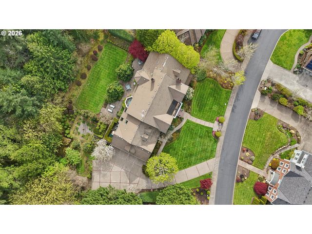 13616 Nw GLENDOVEER Dr, Portland, OR 97231