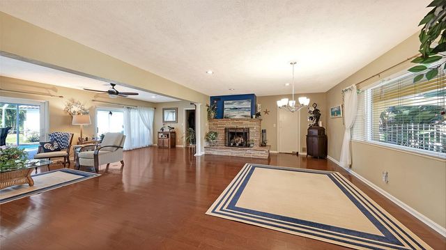 844 MAGELLAN DRIVE, Sarasota, FL 34243