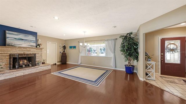 844 MAGELLAN DRIVE, Sarasota, FL 34243