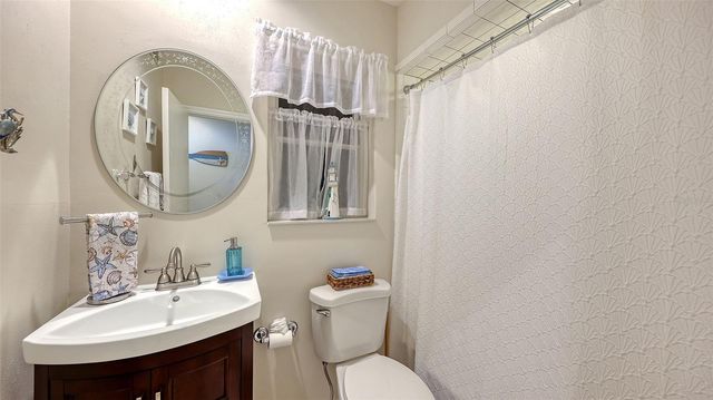 844 MAGELLAN DRIVE, Sarasota, FL 34243