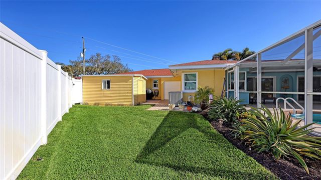 844 MAGELLAN DRIVE, Sarasota, FL 34243