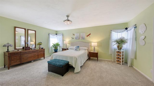 844 MAGELLAN DRIVE, Sarasota, FL 34243