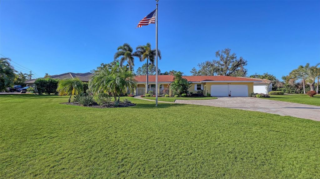 844 MAGELLAN DRIVE, SARASOTA, FL 34243 — photo 2