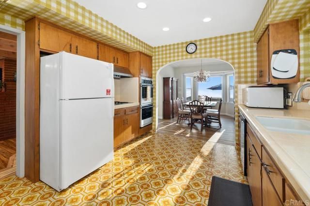 1816 S Pacific Street, Oceanside, CA 92054