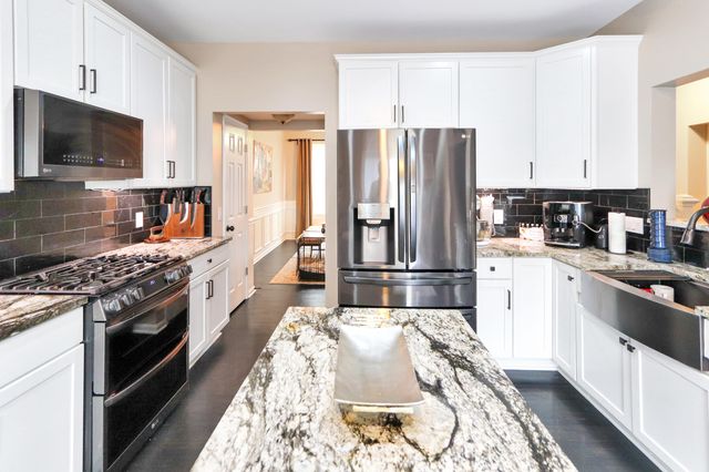 8640 Treeline Drive, Florence, KY 41042