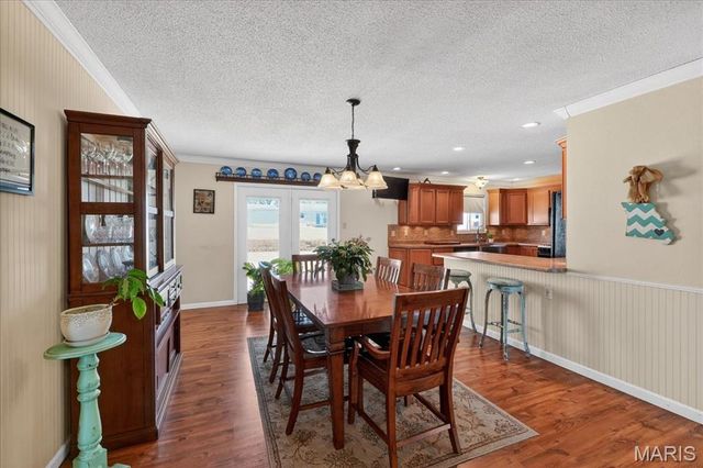 909 Townhouse Lane, Hazelwood, MO 63042