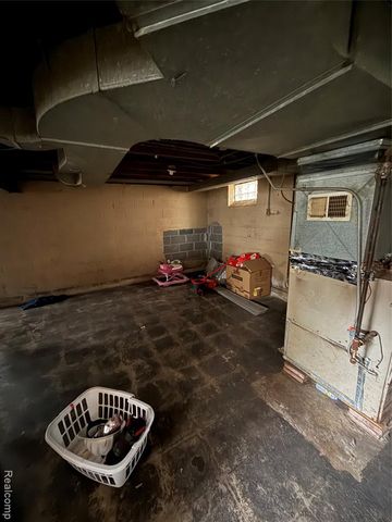 18705 Hoover Street, Detroit, MI 48205