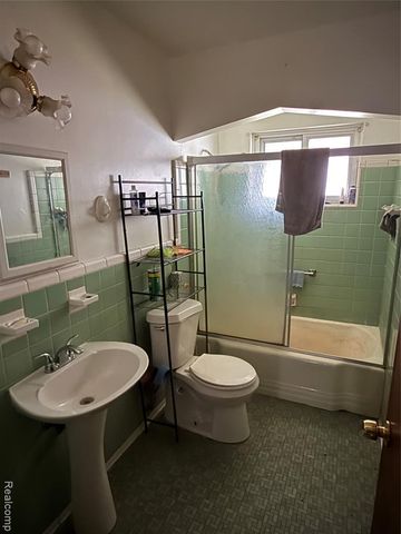 18705 Hoover Street, Detroit, MI 48205