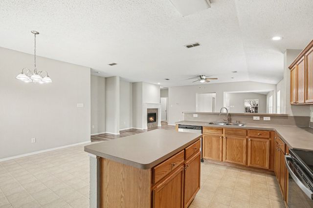 2624 Buffalo Run, Burleson, TX 76028