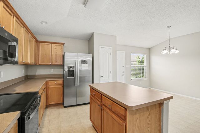 2624 Buffalo Run, Burleson, TX 76028