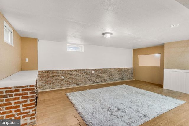 310 N FAIRFAX BLVD, Ranson, WV 25438