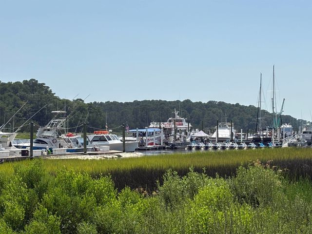 4358 Ellis Ave., Little River, SC 29566