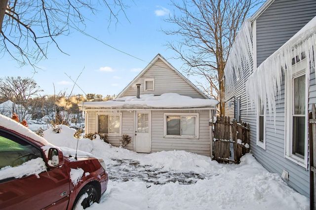 916 Lafayette Avenue NE, Grand Rapids, MI 49503
