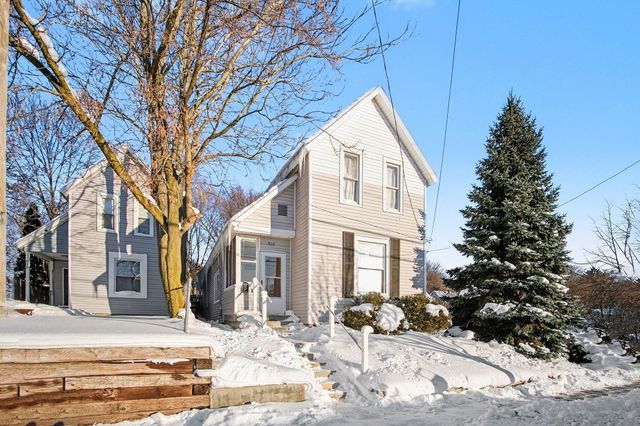 916 Lafayette Avenue NE, Grand Rapids, MI 49503