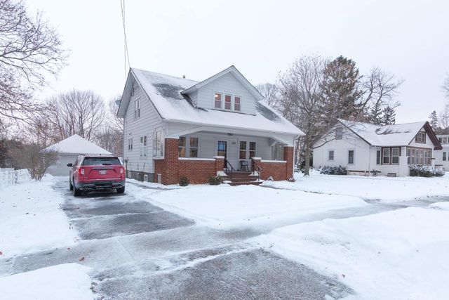 318 Forest AVENUE, Kewaskum, WI 53040