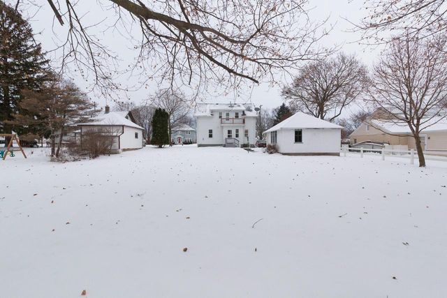 318 Forest AVENUE, Kewaskum, WI 53040