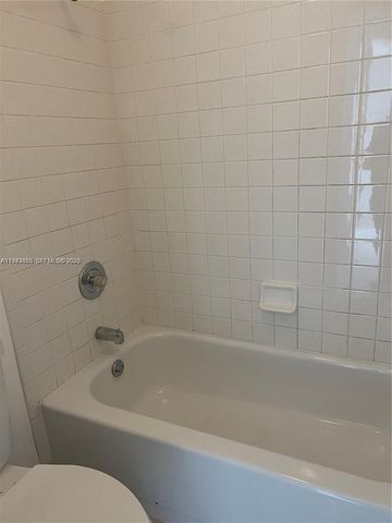 1017 Washington Circle 1017I, Homestead, FL 33034