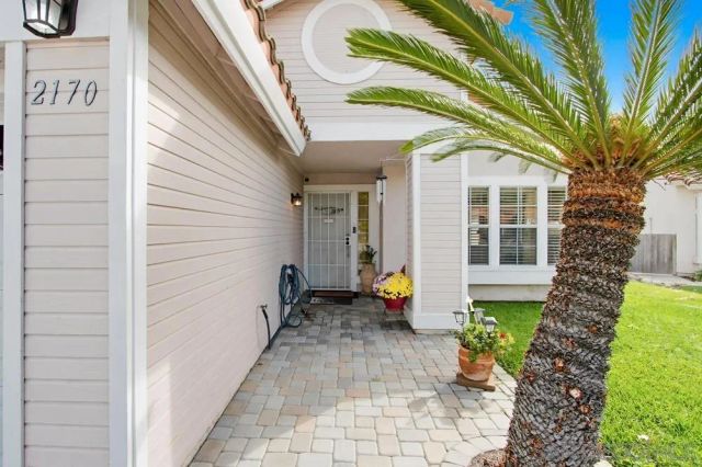 2170 Shadetree Ln, Escondido, CA 92029