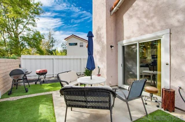 2170 Shadetree Ln, Escondido, CA 92029
