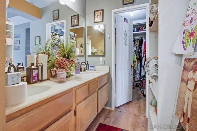 2170 Shadetree Ln, Escondido, CA 92029