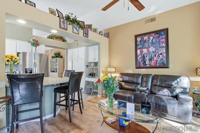 2170 Shadetree Ln, Escondido, CA 92029