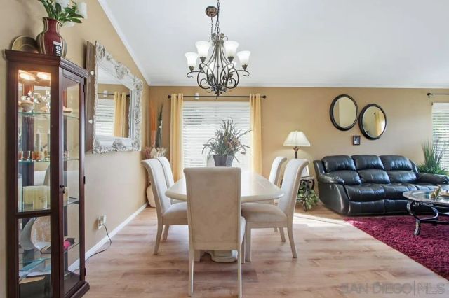 2170 Shadetree Ln, Escondido, CA 92029