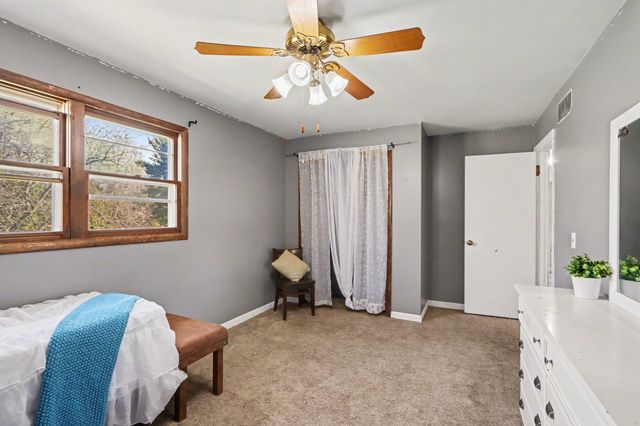 1409 Bacon Avenue, Portage City, MI 49002