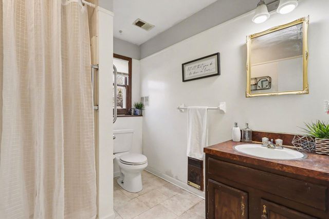 1409 Bacon Avenue, Portage City, MI 49002