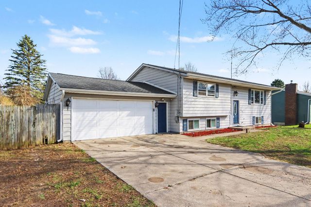 1409 Bacon Avenue, Portage City, MI 49002