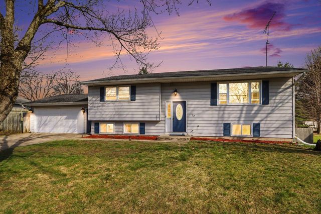 1409 Bacon Avenue, Portage City, MI 49002