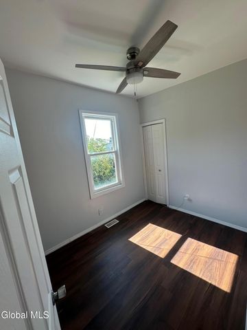 8 St Marys Avenue, Troy, NY 12180