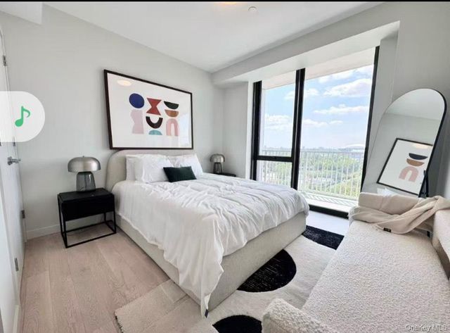 131-02A 40 Road 17I, Flushing, NY 11354