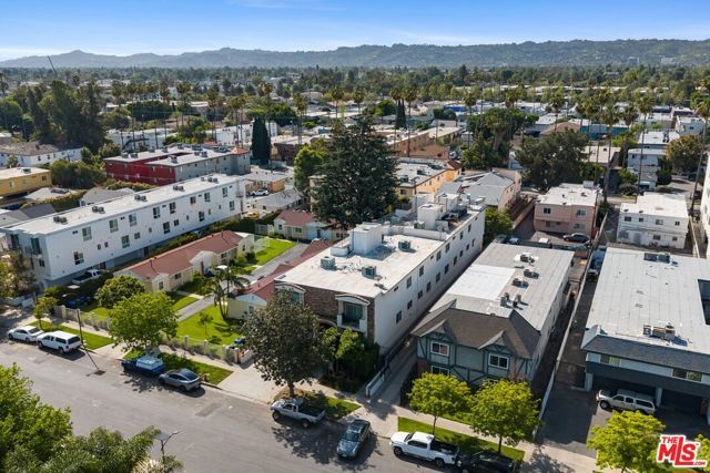 14764 Sylvan Street, Van Nuys (los Angeles), CA 91411