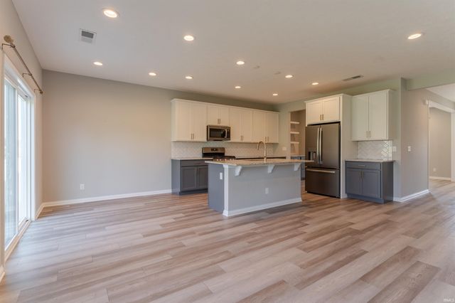 1185 Helen Court, Boonville, IN 47601