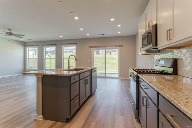 1185 Helen Court, Boonville, IN 47601