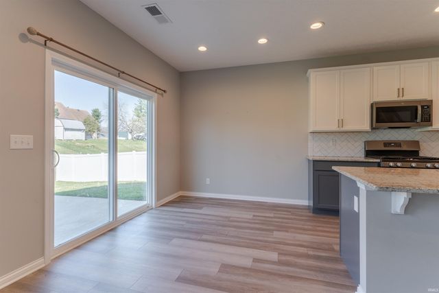 1185 Helen Court, Boonville, IN 47601