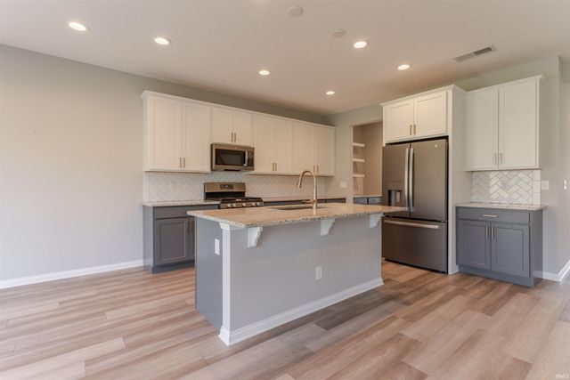 1185 Helen Court, Boonville, IN 47601