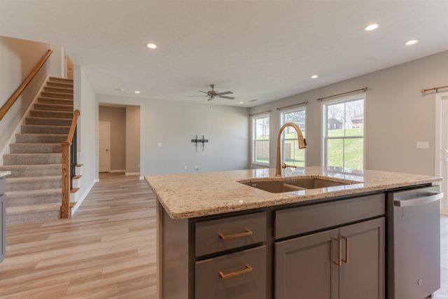 1185 Helen Court, Boonville, IN 47601