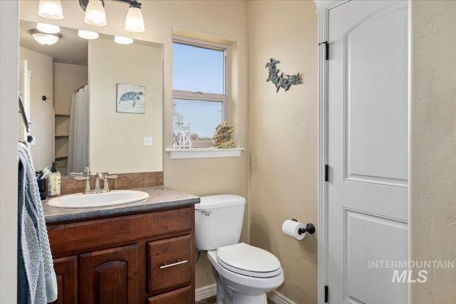 3707 North 2455 East, Twin Falls, ID 83301