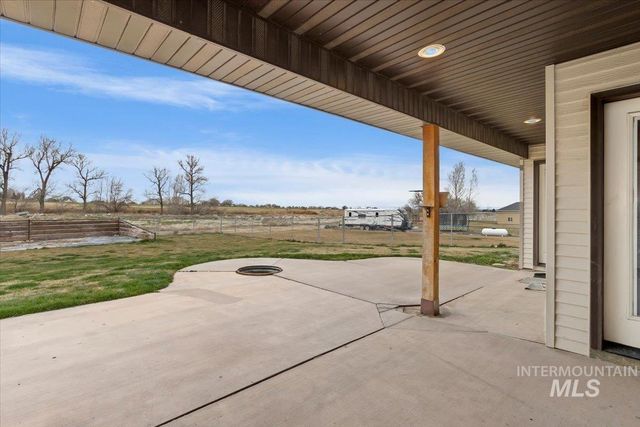 3707 North 2455 East, Twin Falls, ID 83301