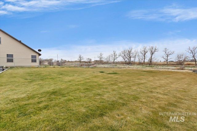 3707 North 2455 East, Twin Falls, ID 83301