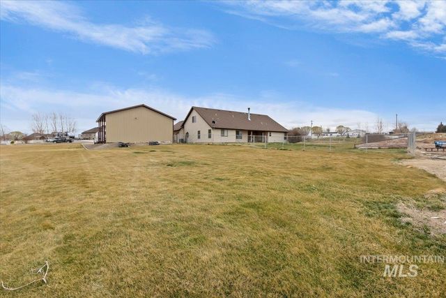 3707 North 2455 East, Twin Falls, ID 83301